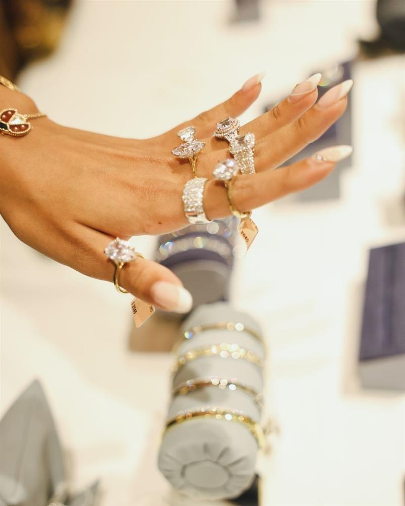 Arthur's Jewelers Trying on Engagement Rings